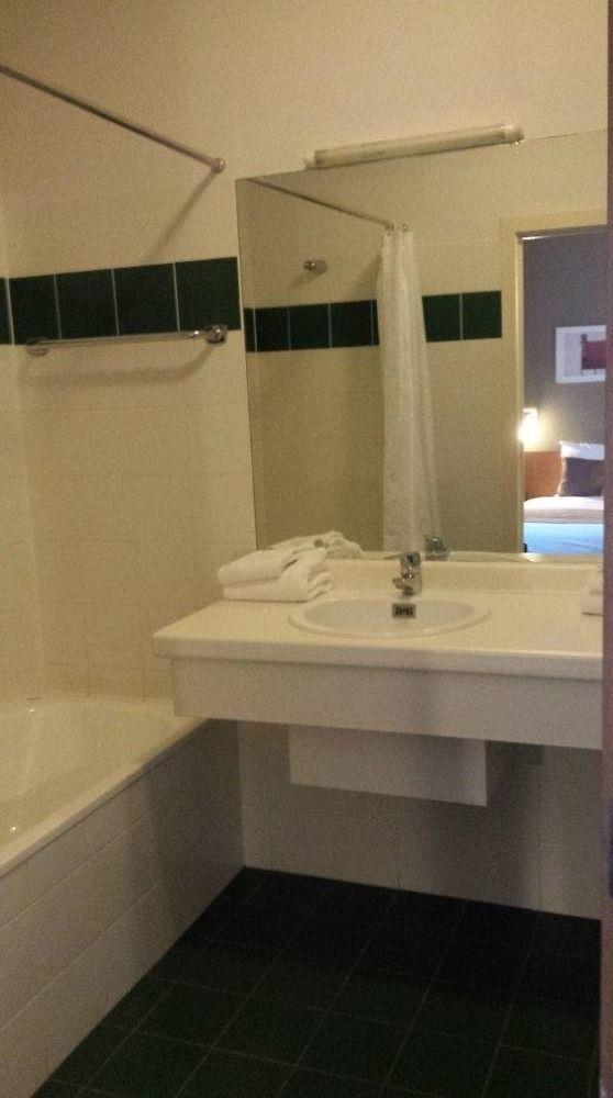 Hobbit Hotel Brussels Airport زافنتم المظهر الخارجي الصورة