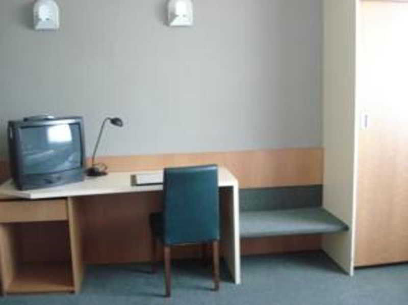 Hobbit Hotel Brussels Airport زافنتم المظهر الخارجي الصورة